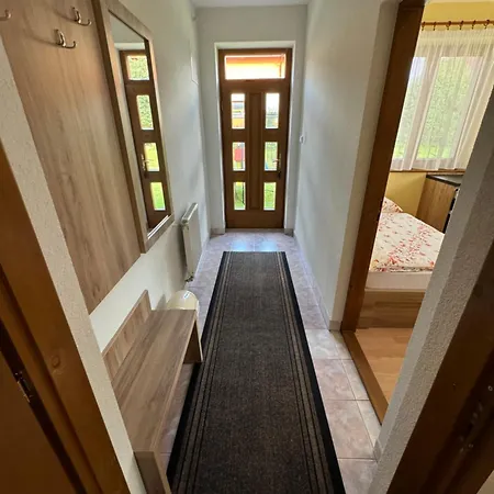 Lutra Montana Privat bolig Relov