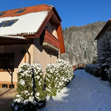 Privatunterkunft Lutra Montana *