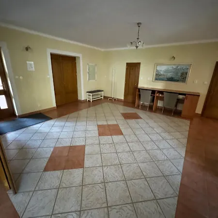Privatunterkunft Lutra Montana *