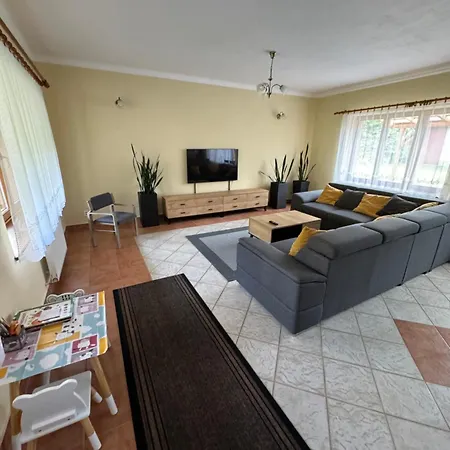 Lutra Montana Habitación en casa particular Relov